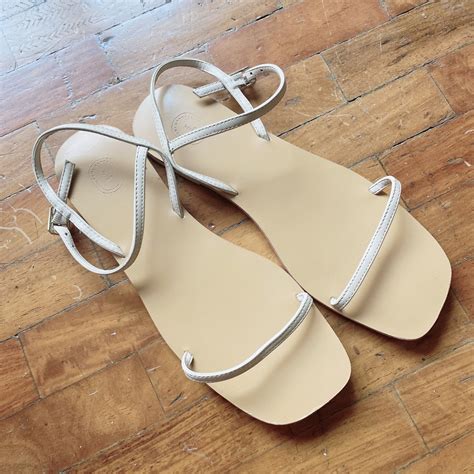 yumi sandals